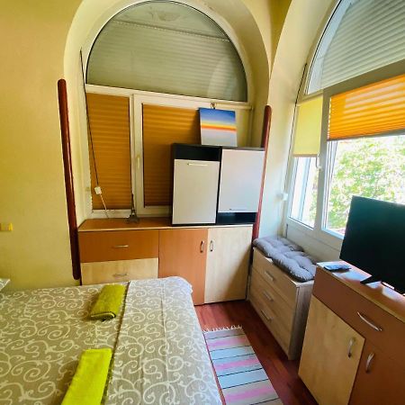 Central 2 Bedrooms Apartment Braşov Exteriör bild