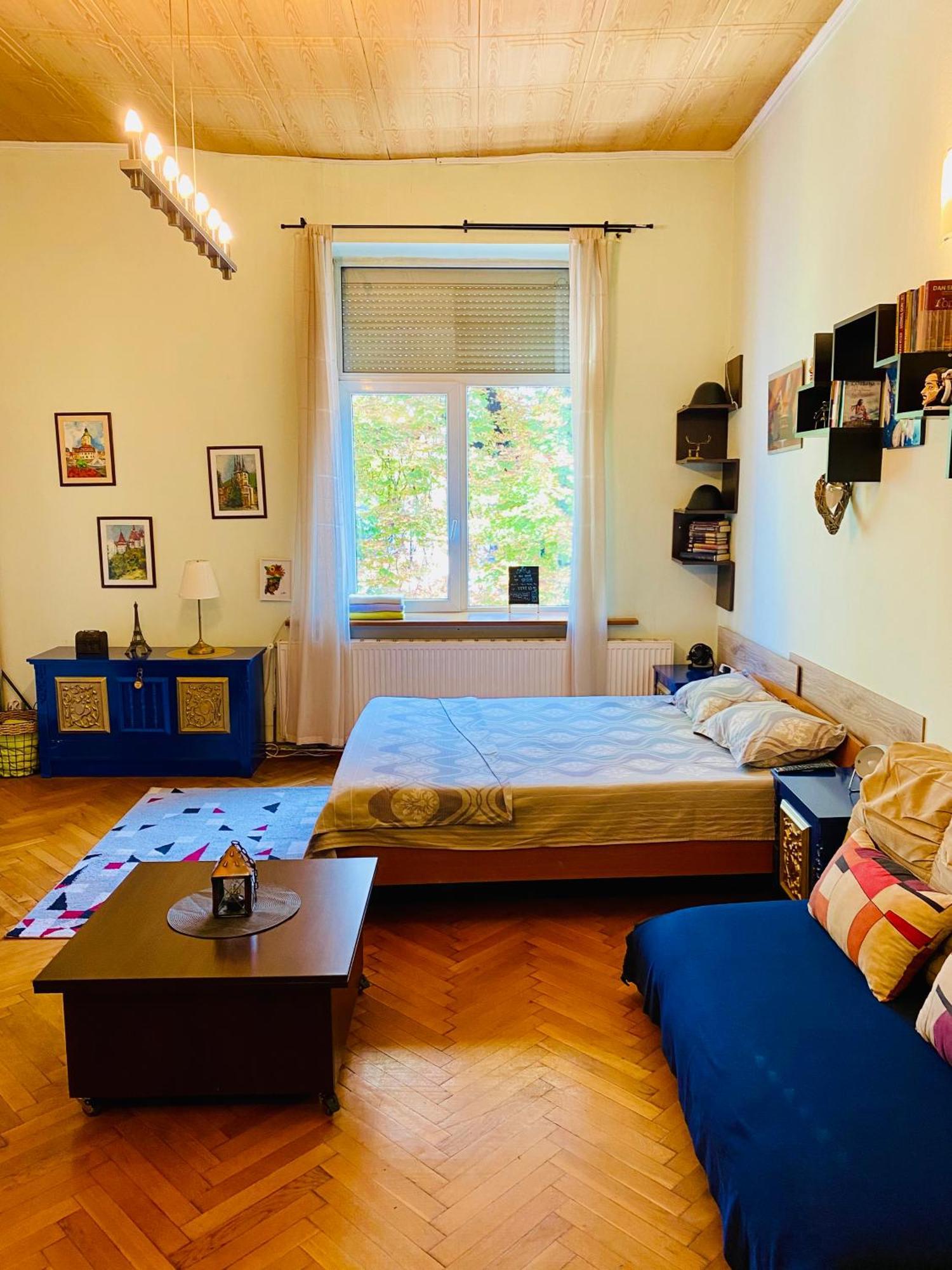 Central 2 Bedrooms Apartment Braşov Exteriör bild